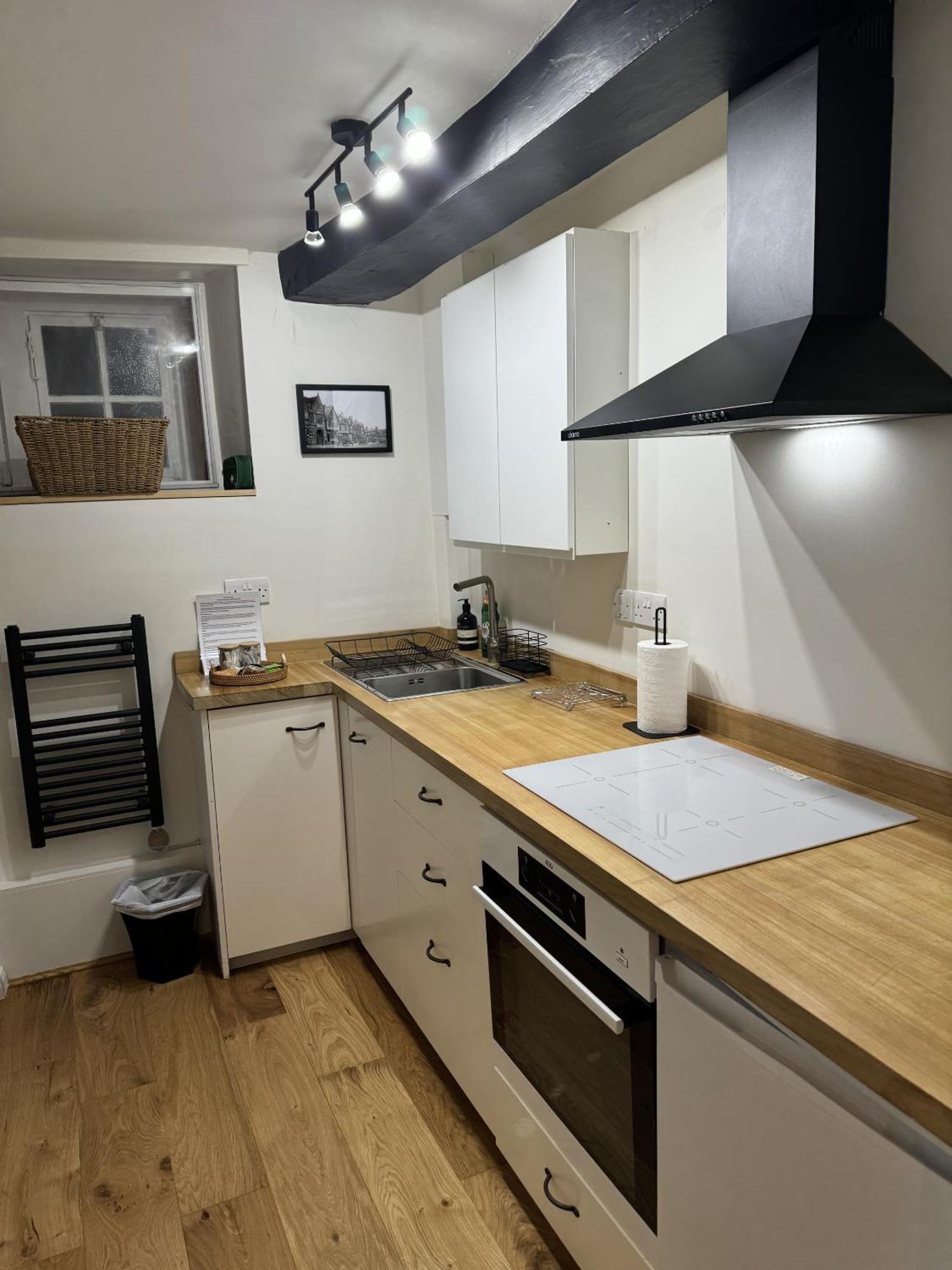 Little Priory Cottage เบอร์ฟอร์ด ภายนอก รูปภาพ
