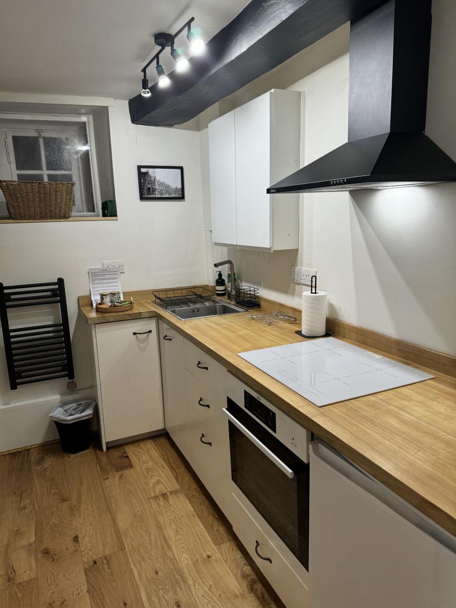 Little Priory Cottage เบอร์ฟอร์ด ภายนอก รูปภาพ