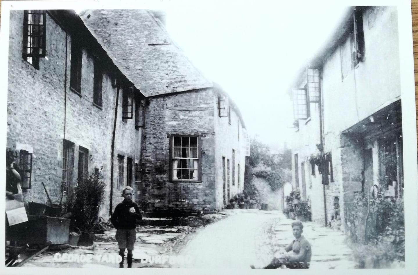 Little Priory Cottage เบอร์ฟอร์ด ภายนอก รูปภาพ